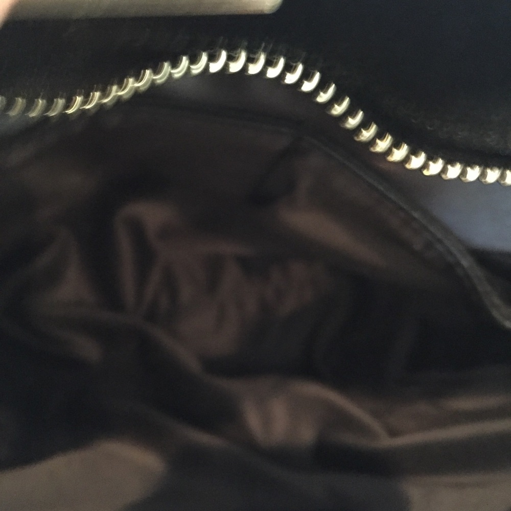 Maxine Couture Classic Black Quilted Leather Bag - Picture 8 of 8